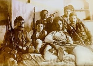 HÊVÎYA DERVE: KÜRT TARİHİNDE FIRSAT VE HEZİMET